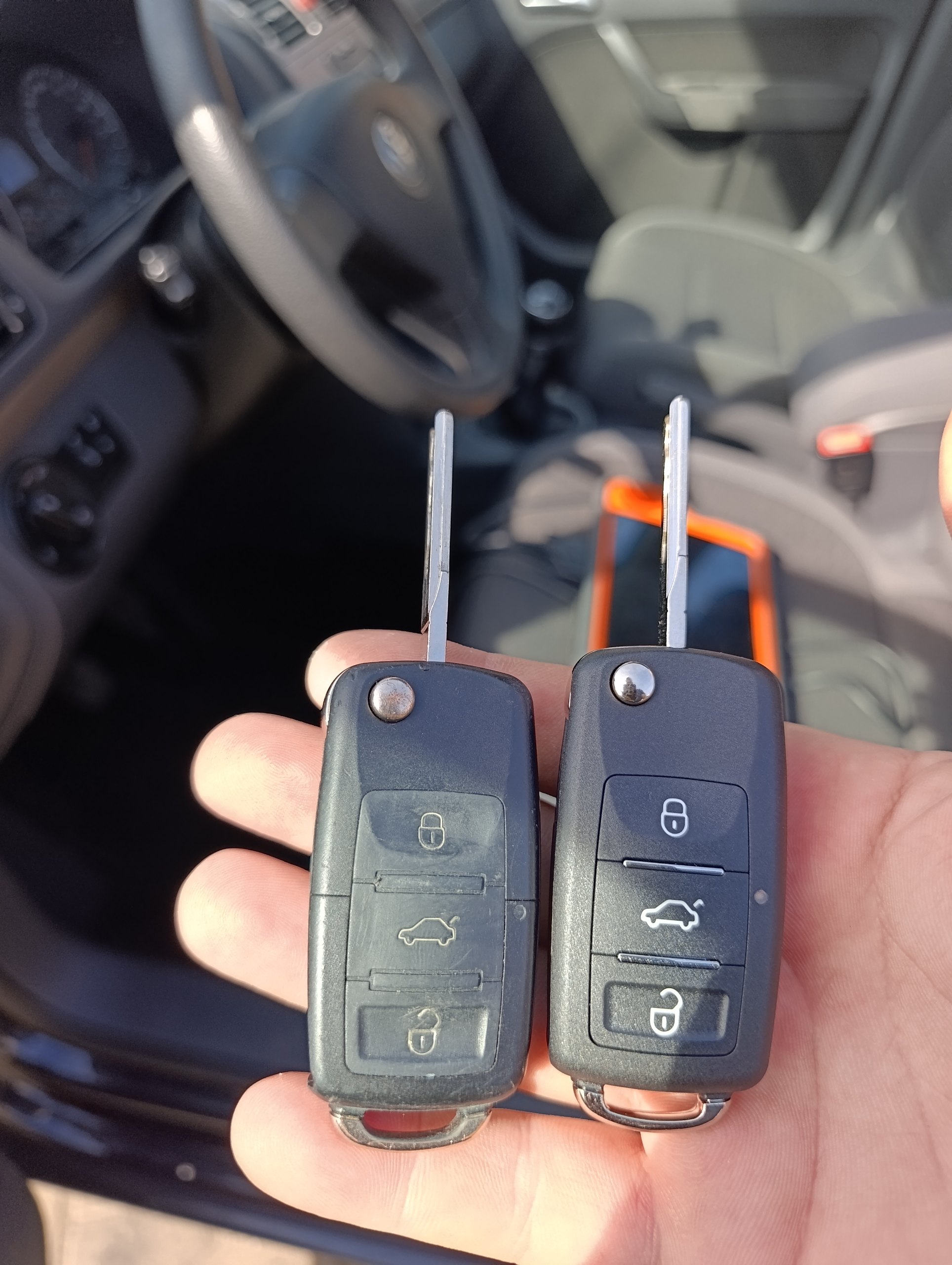 Izrada rezervnog auto ključa za VW Touran u Somboru – TechSoft
